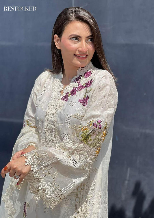 Elaf EF-611 | Luxury Lawn Collection Crystal-22 – Heavy Embroidered 3 Piece Suit