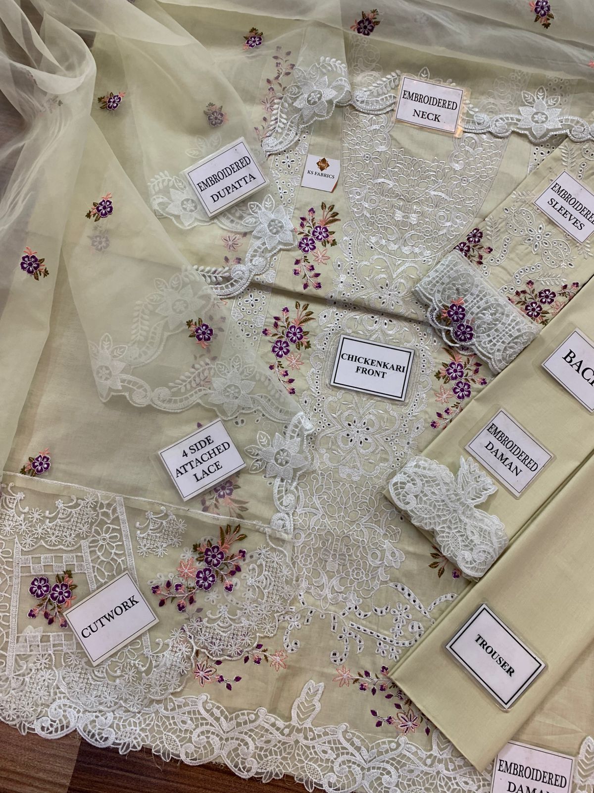 Lawn - Elaf Premium - Luxury Lawn 25 - ELM#1B - Sanaa